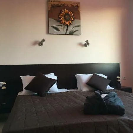 Bohemi Apartmanhotel 2*